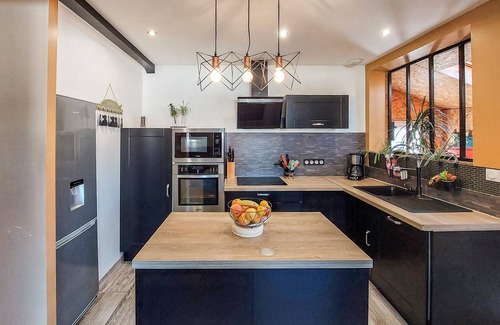 Saint-Michel-Chef-Chef House | Awesome home in Saint-Michel-Chef-Chef