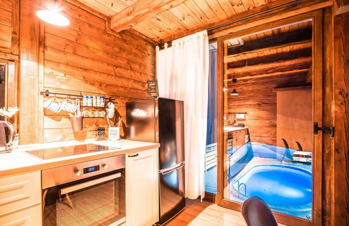 Pisarovina House | Awesome home in Jamnica Pisarovinska