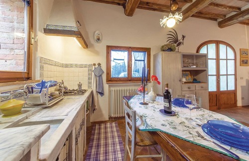 Monteroni d'Arbia House | Awesome home in Monteroni d´Arbia SI