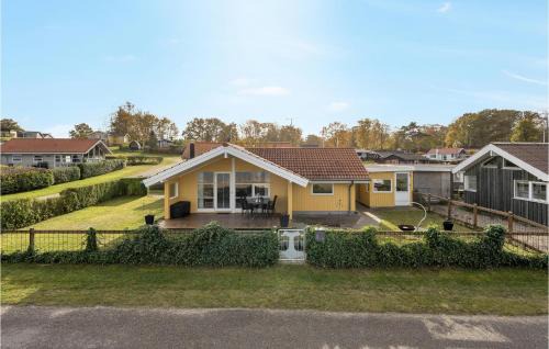 Allingabro House | Awesome Home In Allingåbro With Kitchen