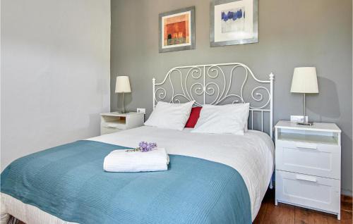 Constantina House | Awesome Home In Constantina With Wifi