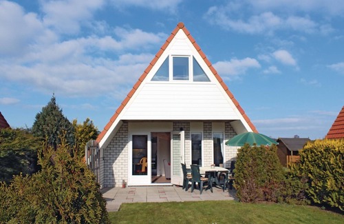 Den Oever House | Awesome home in Den Oever