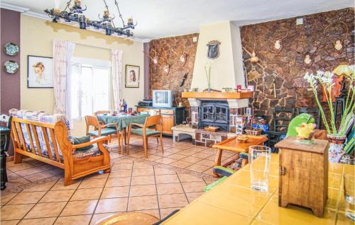 Almodovar del Rio House | Awesome Home In Almodóvar Del Río