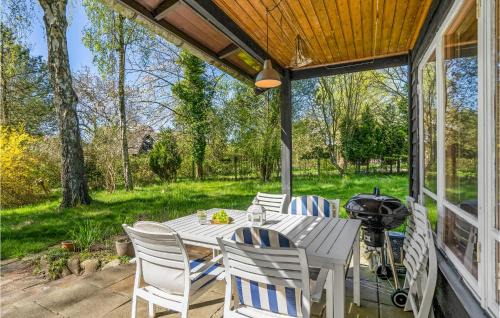 Faarevejle House | Awesome Home In Fårevejle With Kitchen