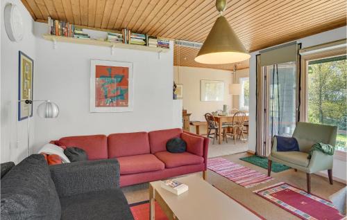 Faarevejle House | Awesome Home In Fårevejle With Kitchen