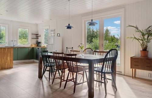 Glesborg House | Awesome home in Glesborg with WiFi