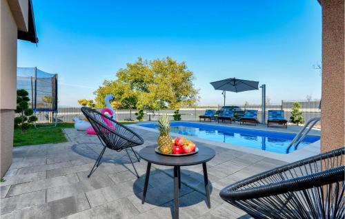 Brckovljani House | Awesome Home In Gracec With Sauna