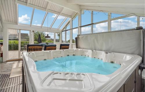 Flovt Strand House | Awesome Home In Haderslev With Kitchen