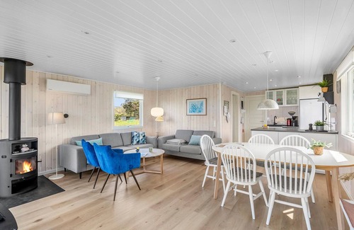 Vang House | Awesome home in Hasle with WiFi