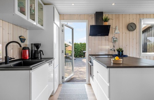 Vang House | Awesome home in Hasle with WiFi