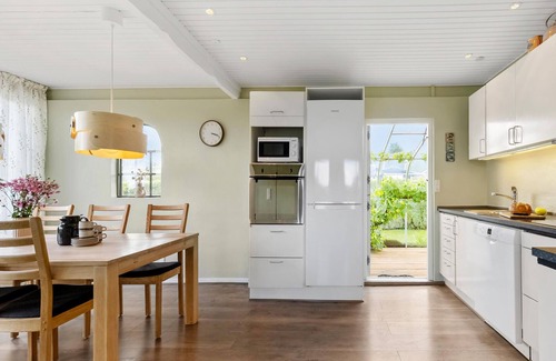 Hejlsminde Strand House | Awesome home in Hejls with WiFi