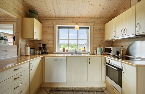 Østerskov House | Awesome home in Humble with sauna