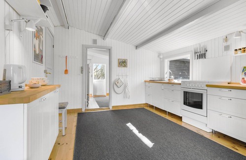 Kulhuse House | Awesome home in Jægerspris with kitchen