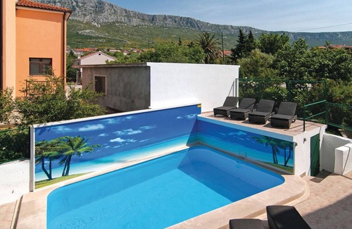 Kastel Gomilica Apartment | Awesome Home in Kastel Gomilica With Wifi and 1 Bedrooms