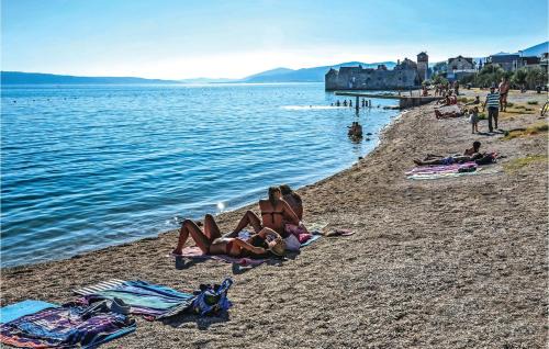 Kastel Gomilica House | Awesome Home In Kastel Gomilica