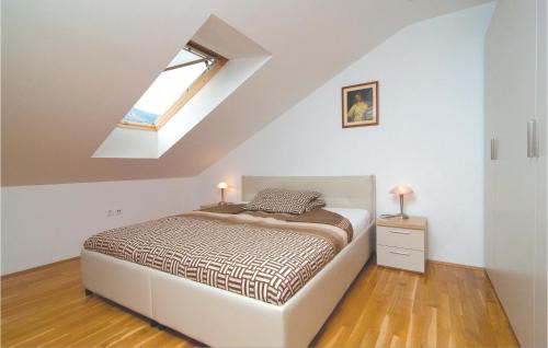 Kastel Gomilica House | Awesome Home In Kastel Gomilica