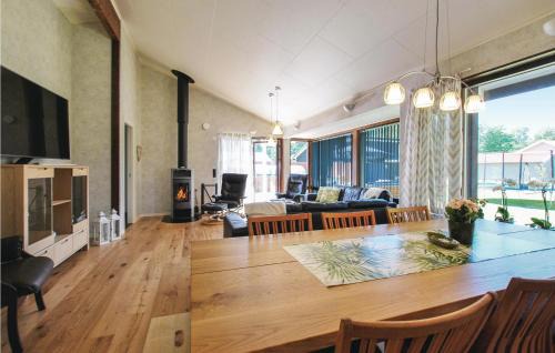 Sodvik House | Awesome Home In Löttorp