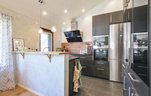 Sodvik House | Awesome Home In Löttorp