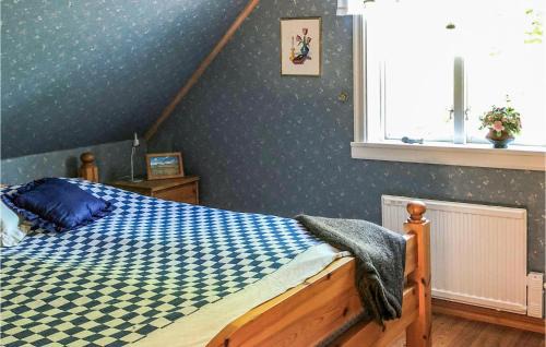 Hagaby House | Awesome Home In Löttorp With Kitchen