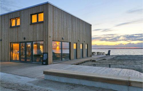 Lembruch House | Awesome Home In Lembruchdümmer See
