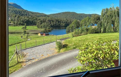 Grimsland House | Awesome Home In Lundegrend With Wifi