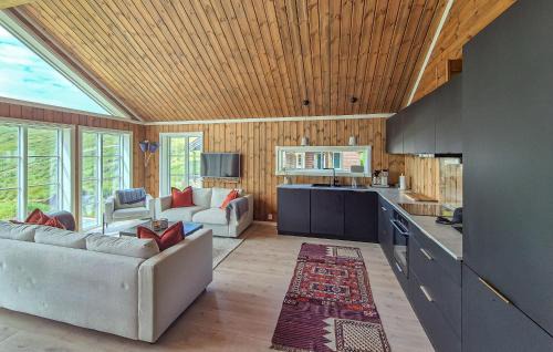 Kvam House | Awesome Home In Norheimsund With Wifi