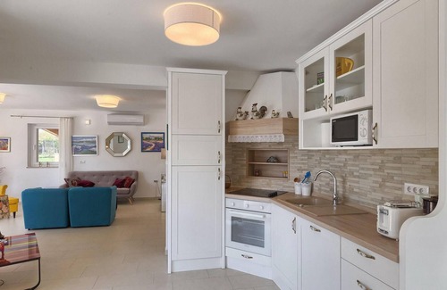 Vosteni House | Awesome home in Porec