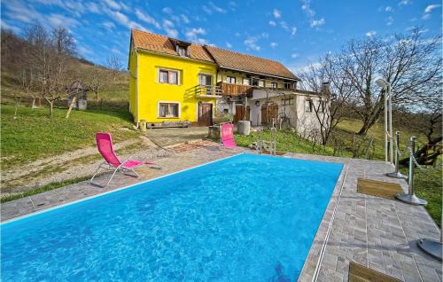 Jastrebarsko House | Awesome Home In Prodin Dol