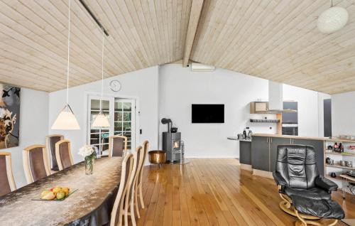 Rodby House | Awesome Home In Rødby With Sauna