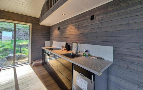 Radoy House | Awesome Home In Sletta With Wifi