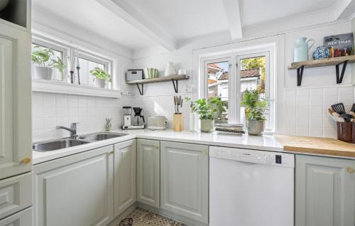 Tvedestrand House | Awesome Home In Tvedestrand With Wifi