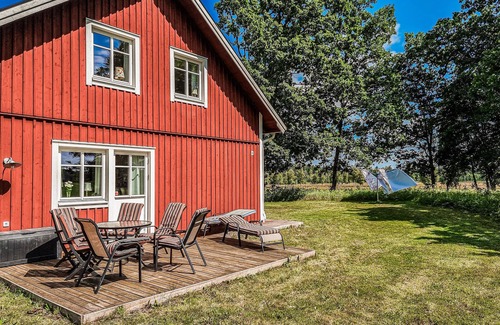 Alvesta Municipality House | Awesome home in Vislanda with WiFi