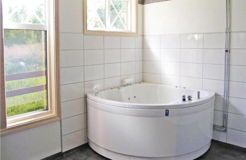 Kvanarp House | Awesome Home In Vittaryd With Sauna