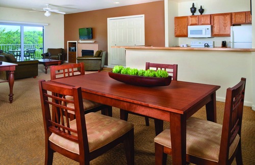 Osage Beach Resort | Awesome summers and gorgeous winters!