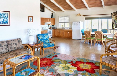 Kahaluu Bay House | Awesome View, Best Snorkel Beach, Big Lanais, Private Home