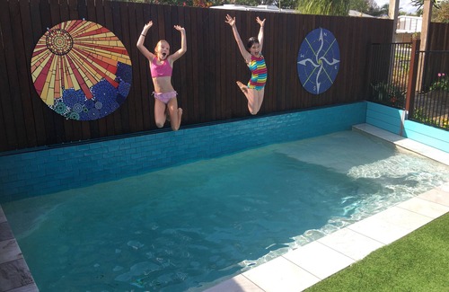 Dicky Beach House | Awesomely Unique & Fun Beach House with Self Contained Unit