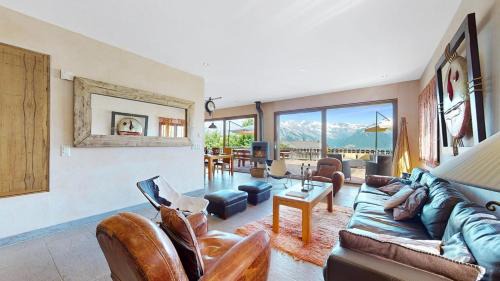 Saint-Pierre-de-Clages Ski Chalet | Axaari - VIEW & SUNNY chalet 10 pers