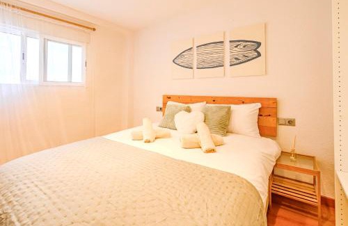 Aiora Apartment | Ayora Penthouse - Jacuzzi, Huge Private Rooftop, BBQ, Sunset Views, FastWifi, AC