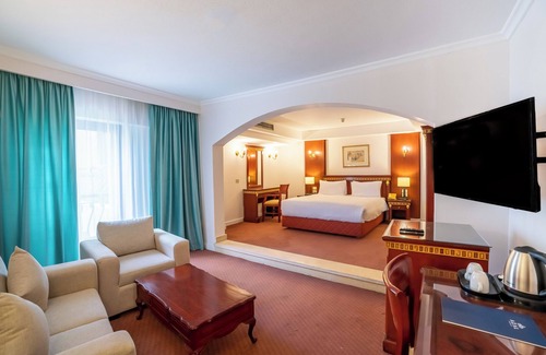 Al-'Umraniyah Hotel | Azal Pyramids Hotel