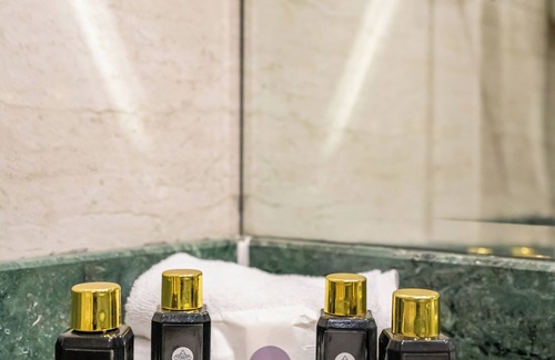 Al-'Umraniyah Hotel | Azal Pyramids Hotel