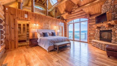 Lake Norman of Catawba House | Azalea Retreat- The Lodge by AvantStay Best View