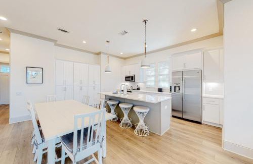Dune Allen Beach Apartment | Azure 30A 2201