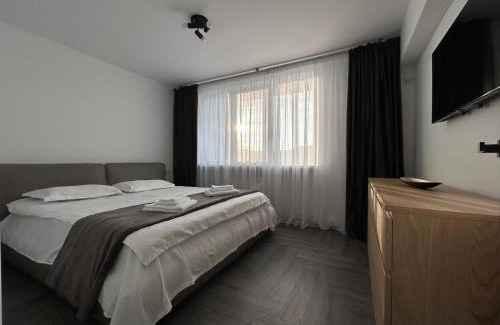 Craiova Apartment | Azure Apartment