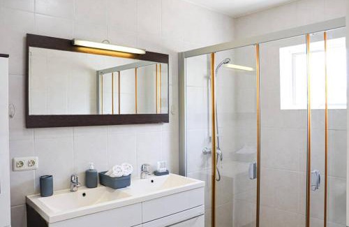Sint Michiel Apartment | Azure Haven