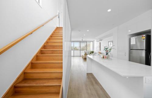 Maroochydore Apartment | Azure River Side Townhouse