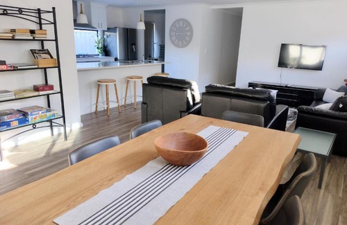 Marybrook Villa | Azure Villa