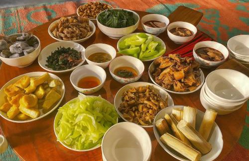 Bac Ha Hotel | Bình Bản Liền Homestay - Vang A Binh