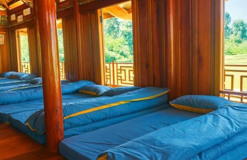 Bac Ha Hotel | Bình Bản Liền Homestay - Vang A Binh