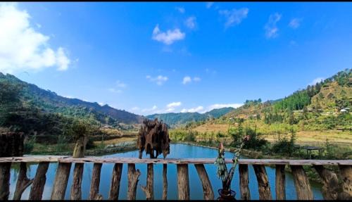 Bac Ha Hotel | Bình Bản Liền Homestay - Vang A Binh