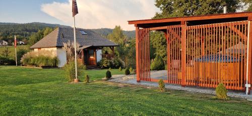 Gilowice Villa | Bąbelkowa Chata Beskidy Domek z Balią Jacuzzi